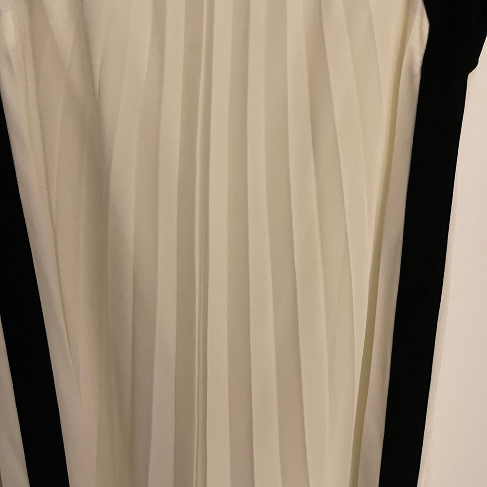 Club Monaco Jumpsuit - Picture 3 of 6